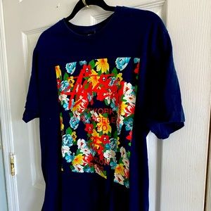 STÜSSY Floral Graphic Tee